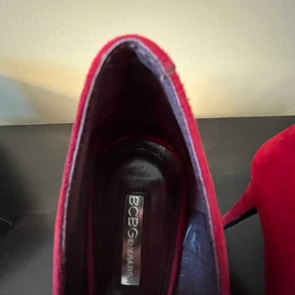 BCBGeneration Parade, Red Suede, Stiletto Heel, 8.5M, NWT - Picture 9 of 11